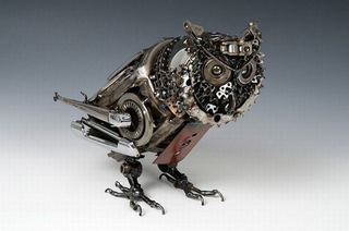 Illustration for article titled These Sculptures Turn Car Parts Into An Entire Animal Kingdom